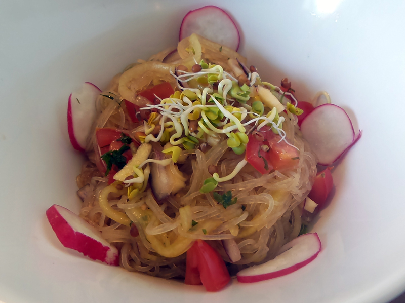 Rezept mit Video: Veganer Glasnudelsalat | Asiatisch